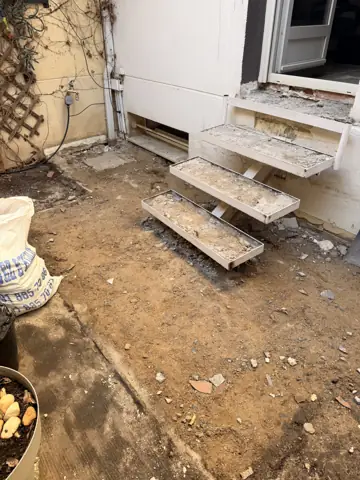 Terraza con porcelánico efecto piedra — proceso de obra, foto 3
